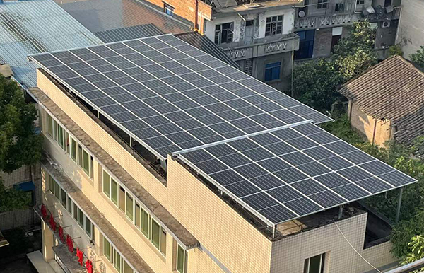 重慶某鎮政府辦公樓屋頂全防水光伏電站